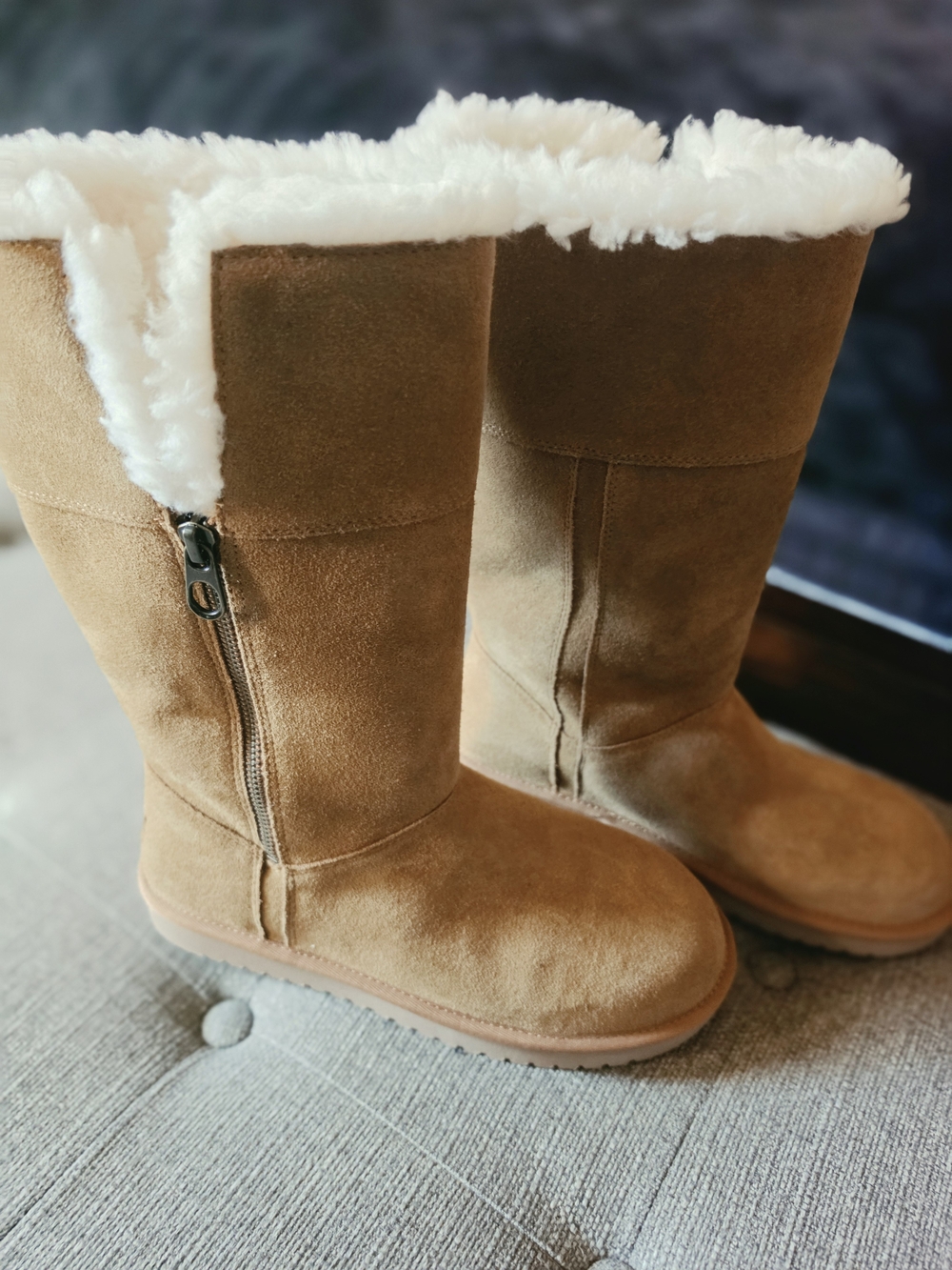 Koolaburra Faux Shearling Boot Size 7 Tan-Brown